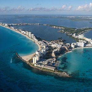 Aloft Cancun